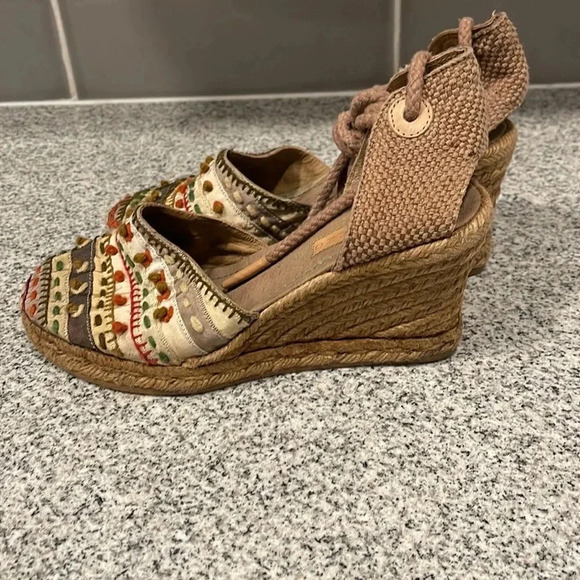 Apepazzo wedge sandals size 39 (8.5 US) - Picture 3 of 4